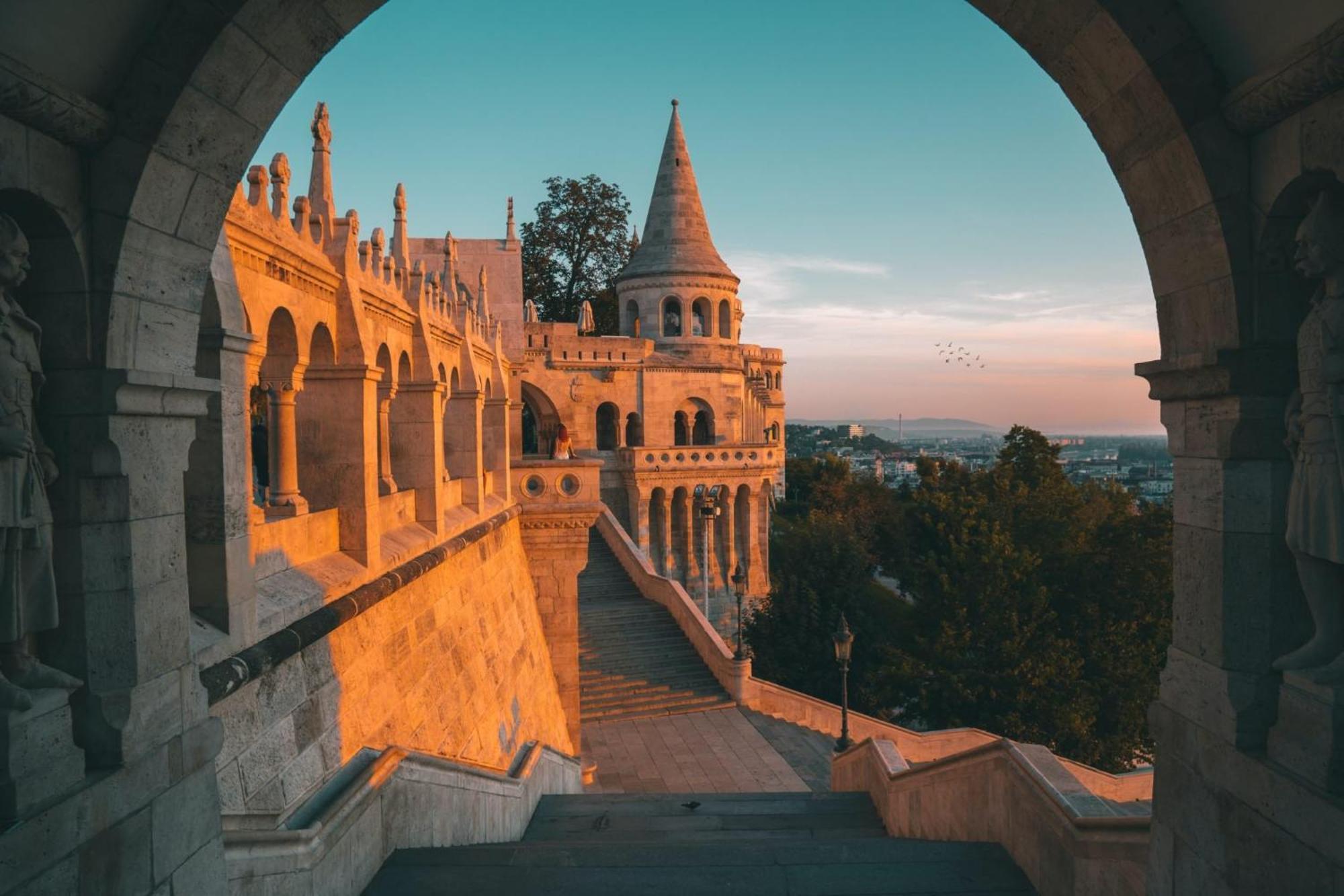 Discover Your Budapest Retreat-Walk To Parliament Exterior photo