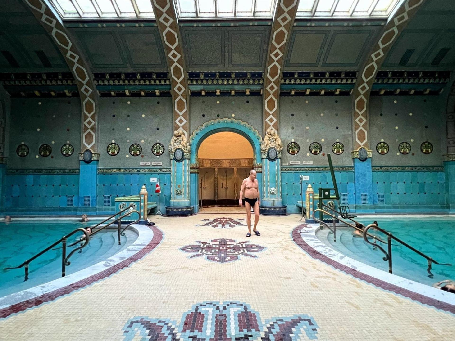 Discover Your Budapest Retreat-Walk To Parliament Exterior photo